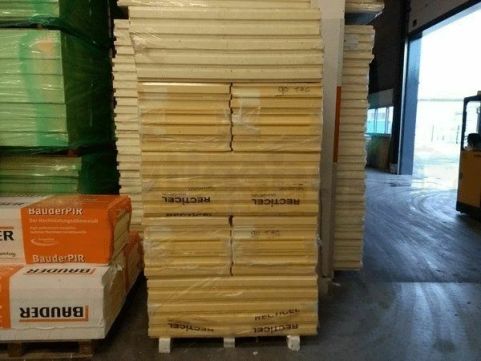 Polyuréthane (PIR) expansée choix B double face aluminium 1200x600x90mm T&G Rd: 4,09 (0,72m2)