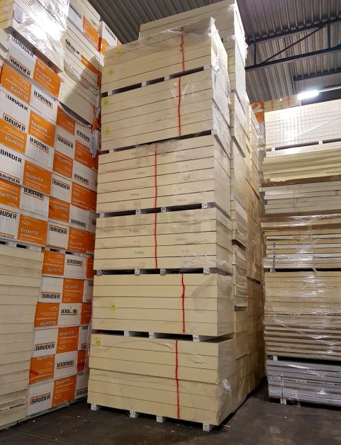 Polyuréthane (PIR) expansée choix B double face aluminium 2400x1200x200mm Rd: 9,09 (2,88m2)