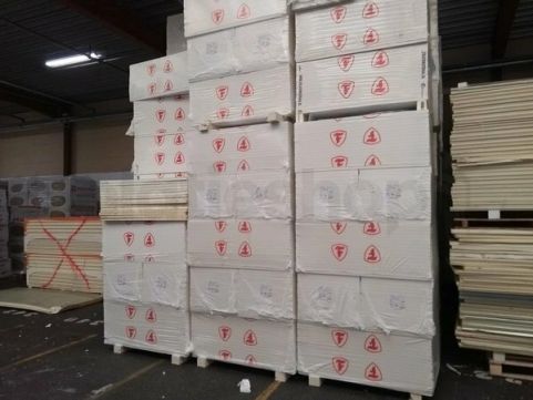 Tweede Keuze PIR 2-zijdig aluminium 1200x600x30mm Rd: 1,36 (0,72m2)