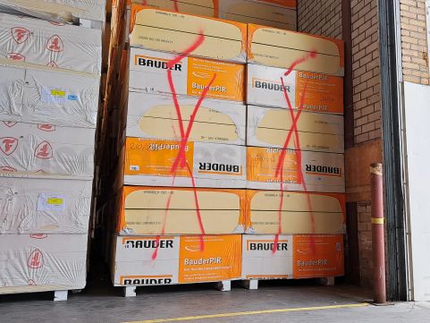 Inclinaison en polyuréthane (PIR) expansée choix B double face aluminium 1200x1200x210/230mm (1,44m²)