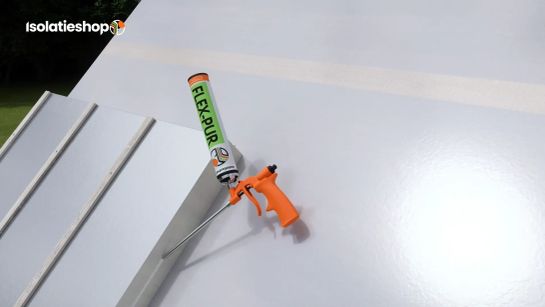 Stap 6 | Werk de renovatieplaten af met flexibele pur